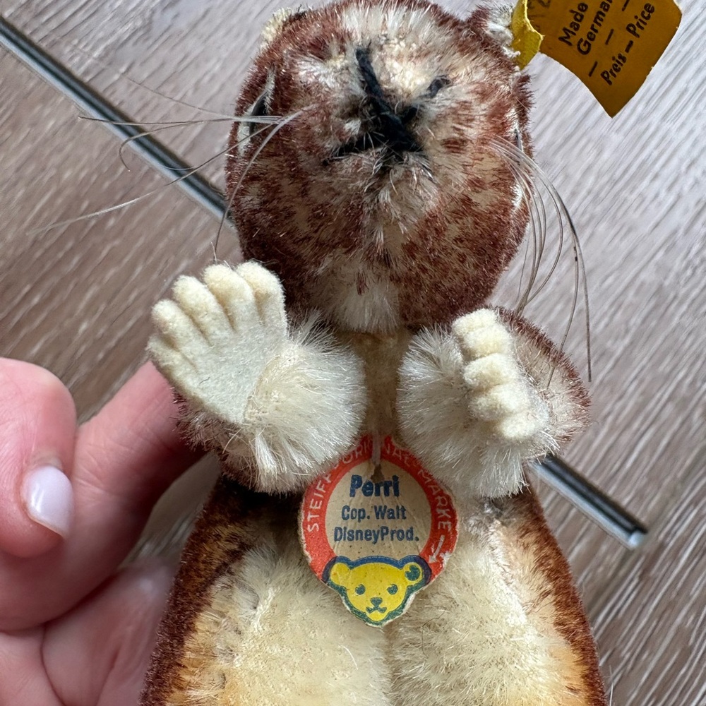 Vintage 1960s Steiff Perri the Squirrel - Picture 5 of 5